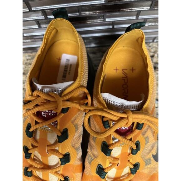 Athletic_Shoes